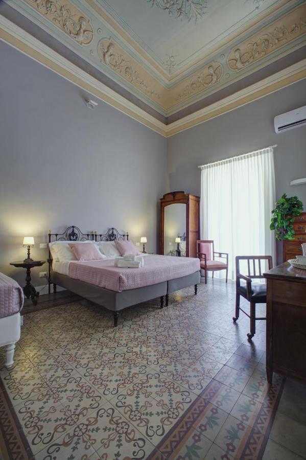Palazzo Pastura B&B And Apartments CTA Exterior photo